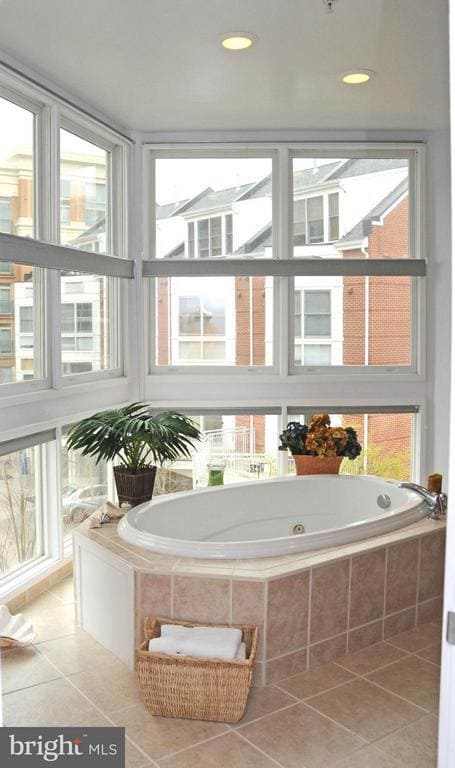 Building Photo - 2010 N Westmoreland St