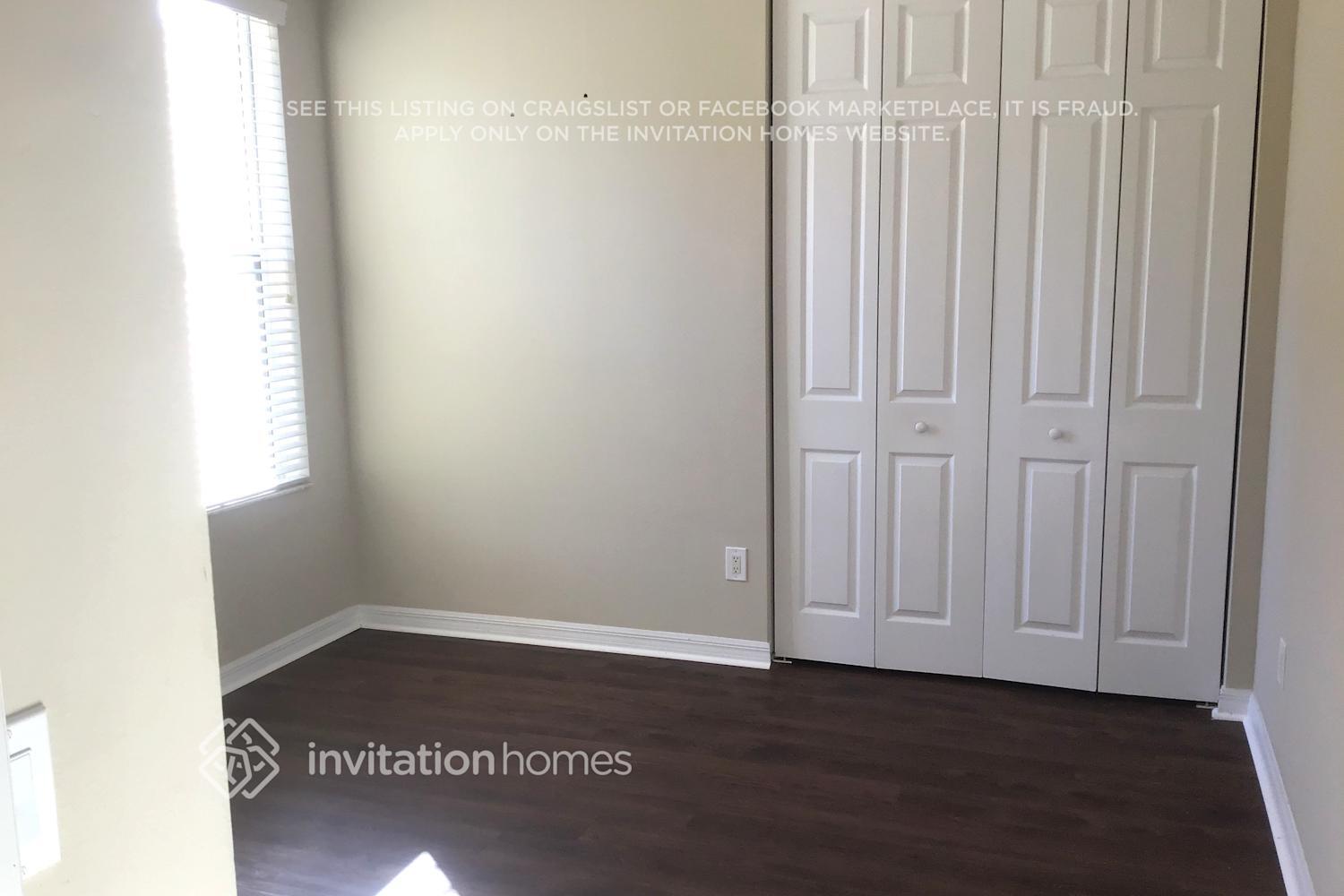 Building Photo - 3711 65th Ave E