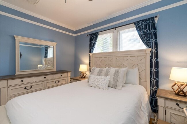 Building Photo - Live Wilder: Historic Charm Steps from Tam...