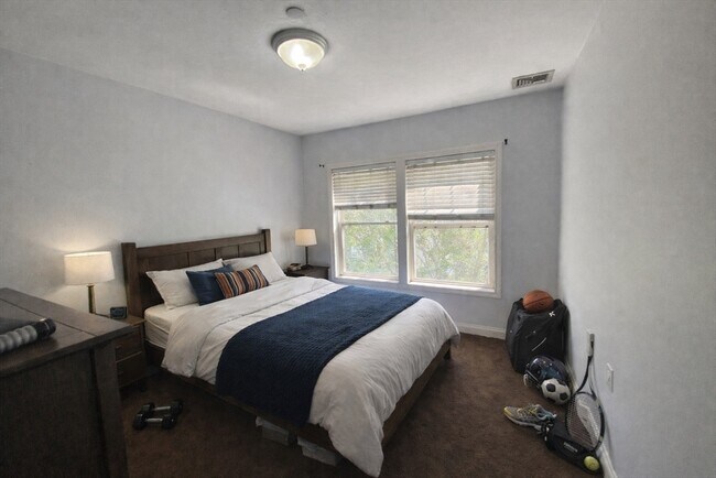 Building Photo - 111 W 8th St