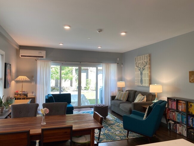 Building Photo - 500 Warburton Ave