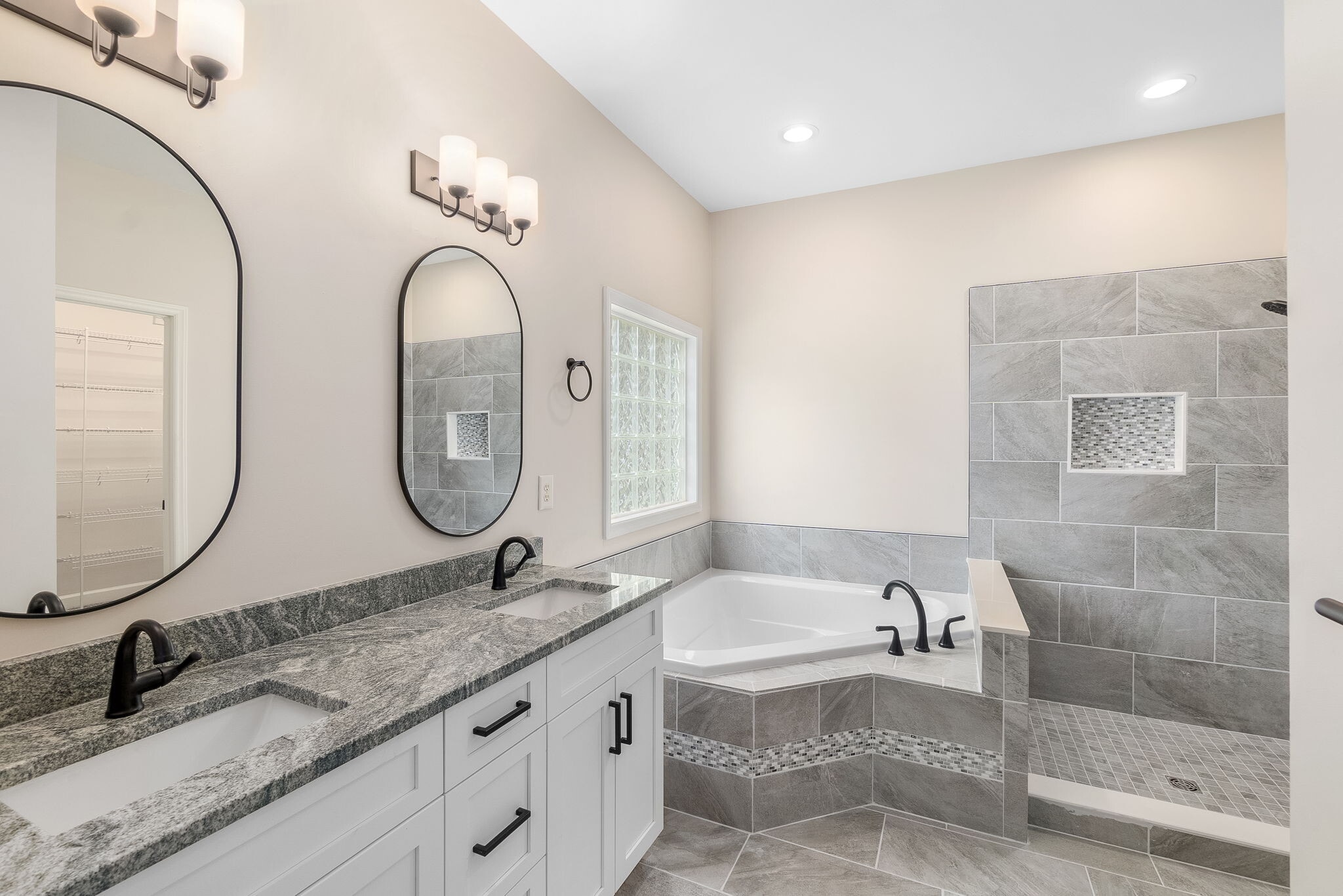 Building Photo - 109 Bobwhite Cir