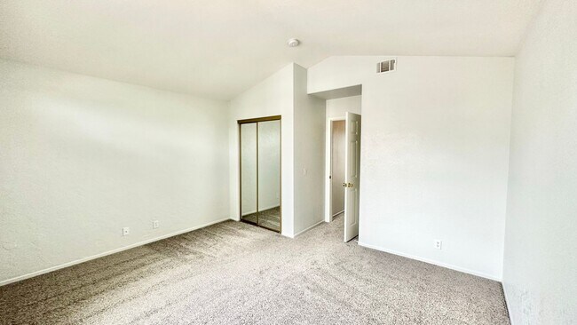 Building Photo - Awesome Two-Story Home, Recently & Freshly Updated, just minutes to downtown Fallbrook!