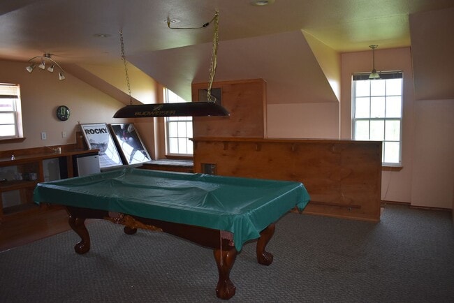 Building Photo - Beautiful Remodeled Home with 3 Bedrooms a...