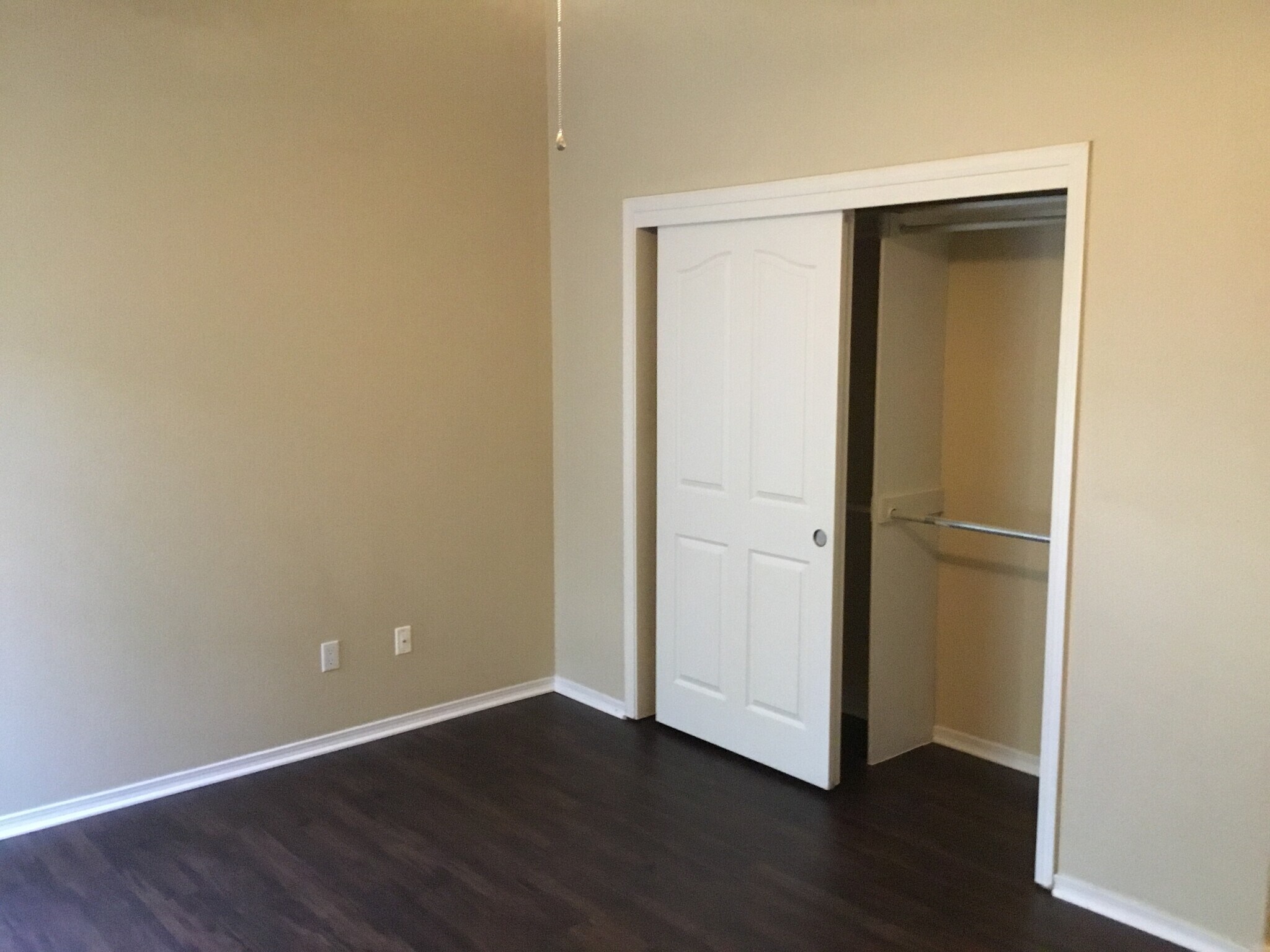 Building Photo - 1504 Kenwood Ct NW