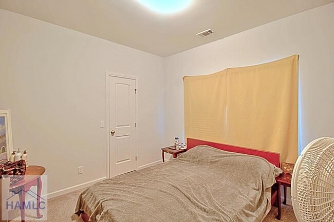 Building Photo - 1104 Marne Blvd