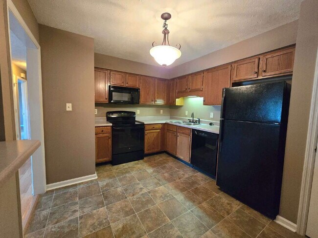 Building Photo - 277 Dunbar Cave Rd