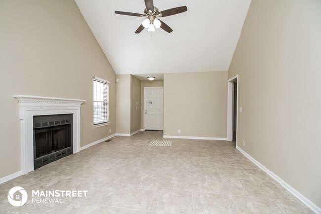 Building Photo - 3292 LUANN Dr