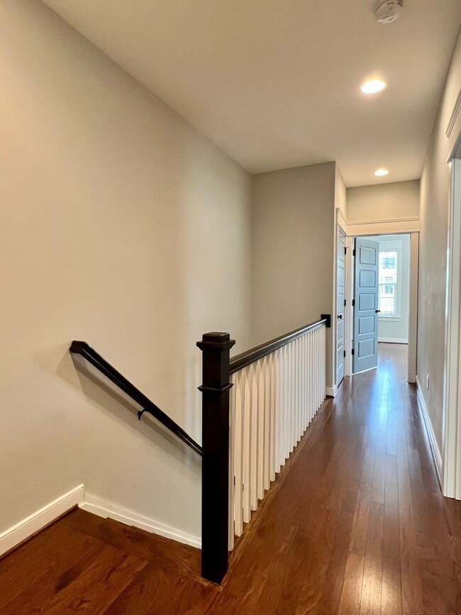 Building Photo - 1228 N 31st St
