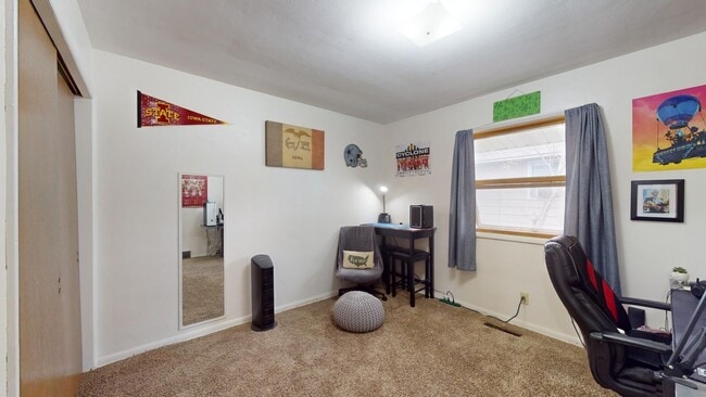 Building Photo - Duplex in North Ames - Close to Mall