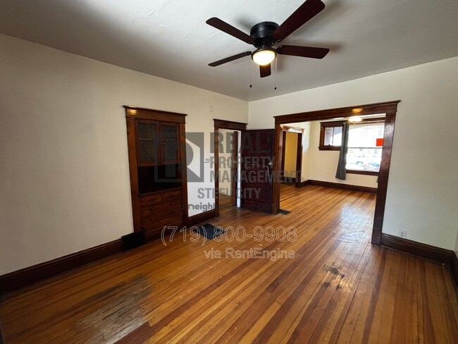 Building Photo - 210 W Evans Ave