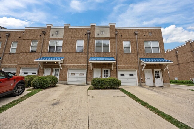 Building Photo - 3471 Chagall Ct