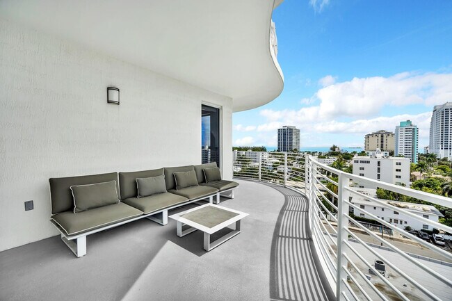 Building Photo - 612 Bayshore Dr