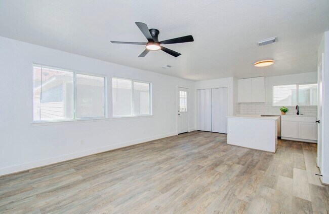 Building Photo - 6117 Settlers Square Ln