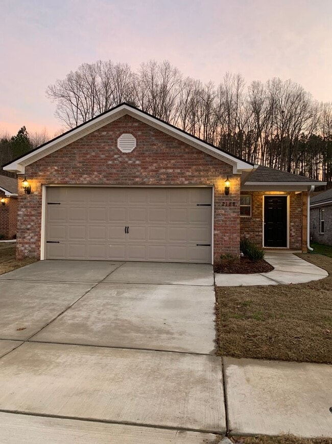 Building Photo - Pre-Leasing Now — Stunning 3-Bedroom, 2-Bath Home in Kilpatrick Landing