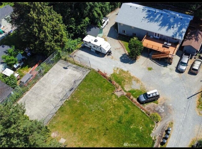 Building Photo - 11219 4th Pl S