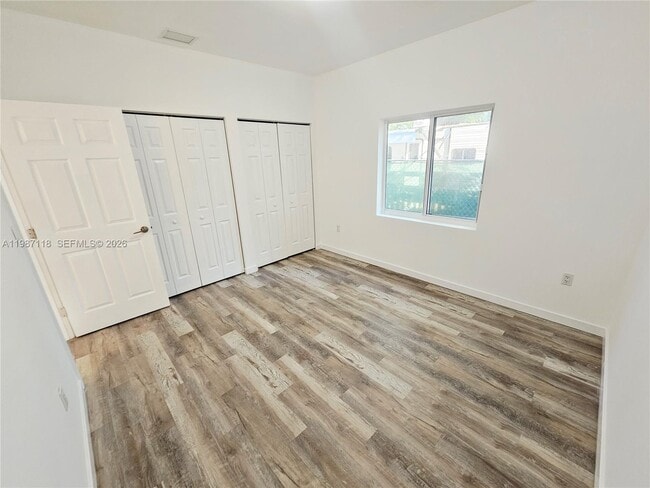 Building Photo - 127 NE 184th Terrace