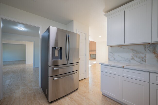 Building Photo - 1923 Big Horn Dr