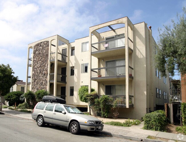 Building Photo - 410 Evelyn Ave