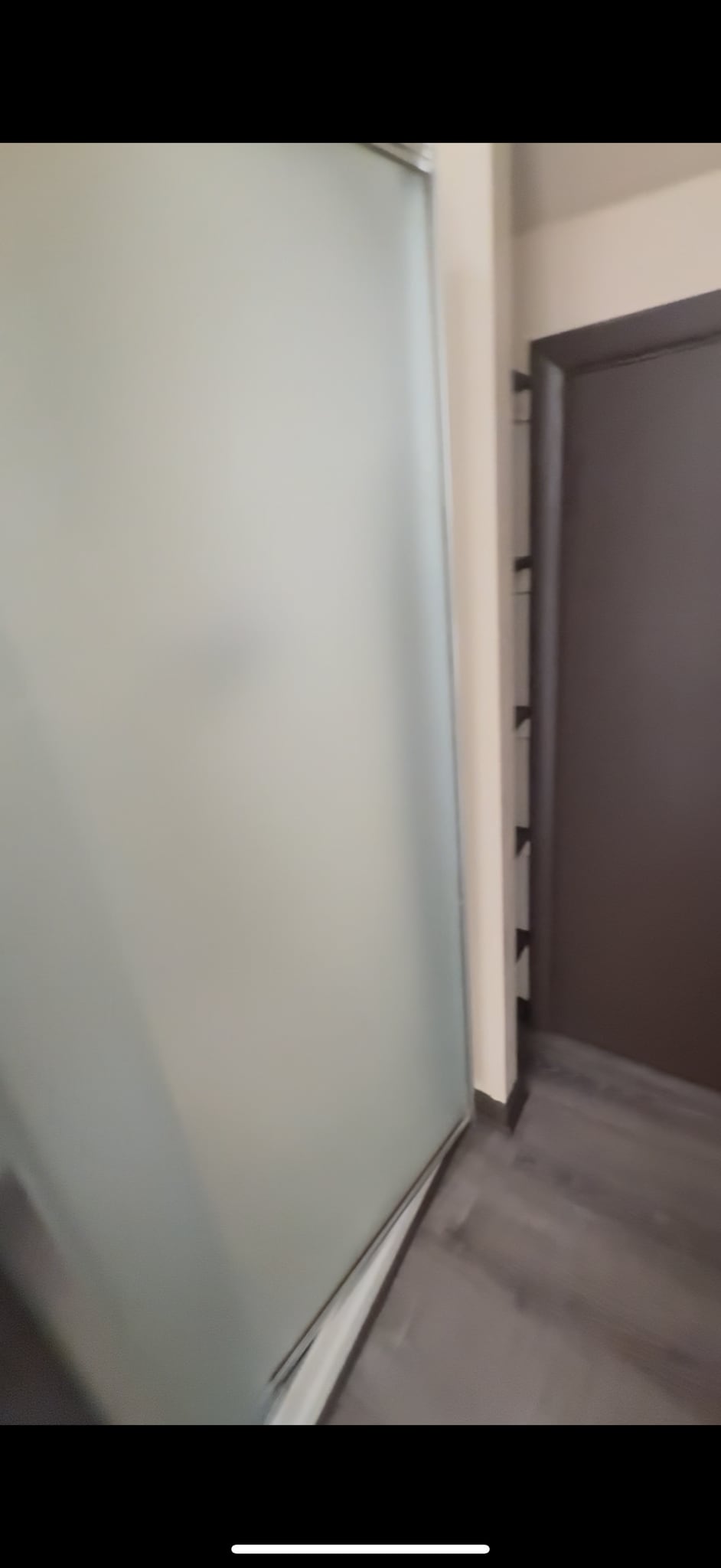 Upper Bathroom north - 3747 E Pulaski Ave