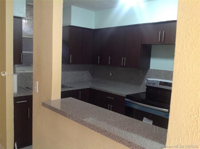 Building Photo - 6153 SW 69th St