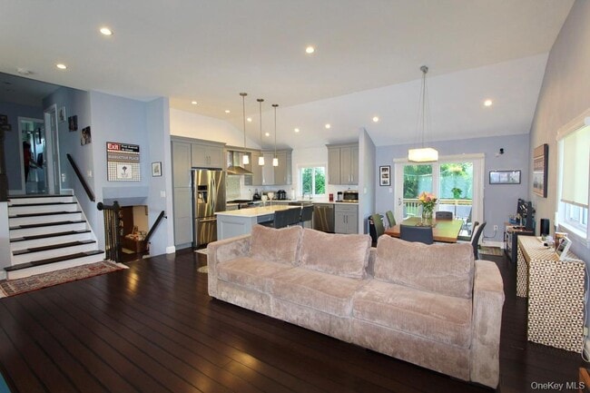 Building Photo - 83 Executive Dr