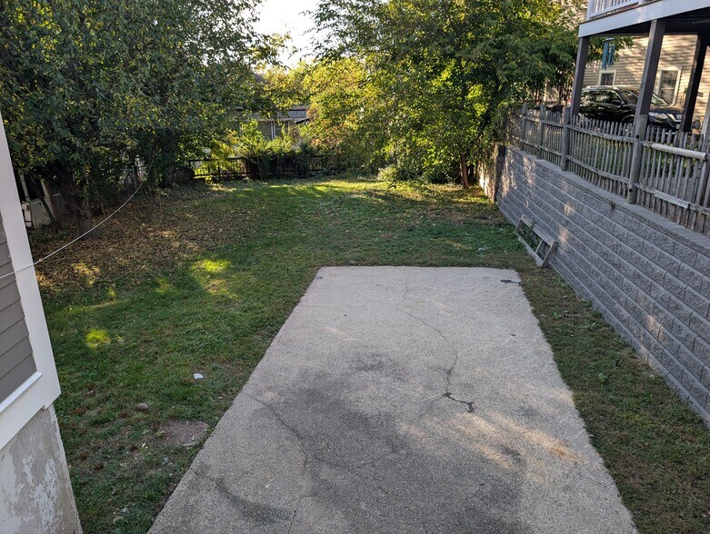 Building Photo - 94 North St