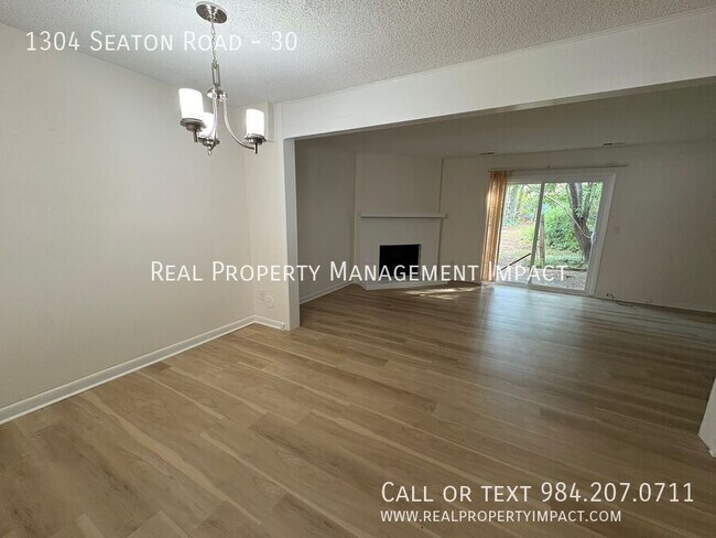 Building Photo - 1304 Seaton Rd