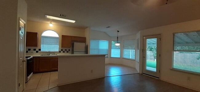 Building Photo - 15431 Quinley Dr