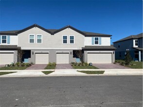 Building Photo - Delightful 3-Bedroom Townhouse in Union Square. Airy, Light-Filled & Move-In Ready.