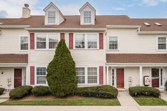 Building Photo - 28 Stratford Cir