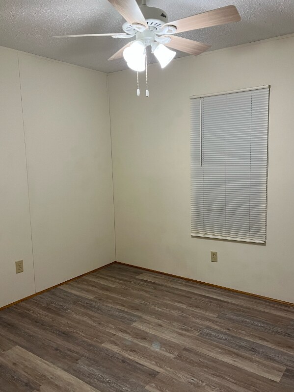 Building Photo - 104 Lynn Dr