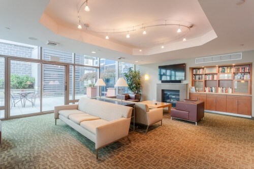 Building Photo - Cristalla - 2 bedrooms + den