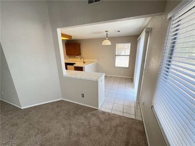 Building Photo - 7273 Vista Bonita Dr