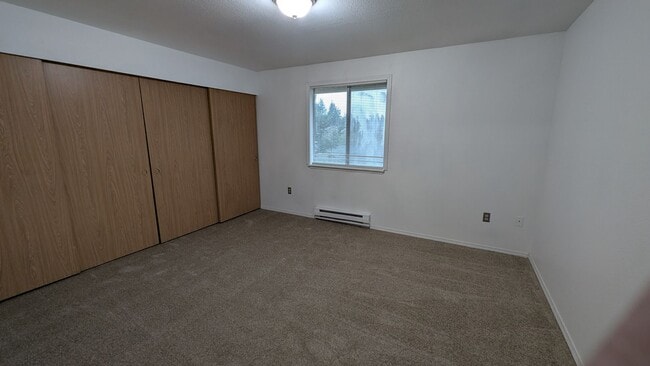 Building Photo - 115 124th St SE