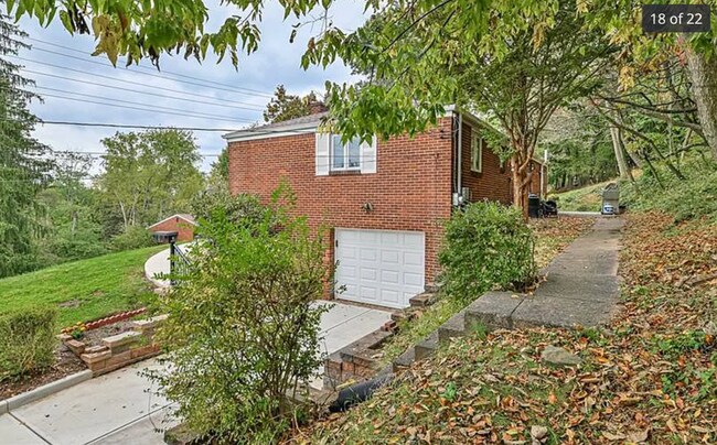 Building Photo - 726 Orchard Hill Dr