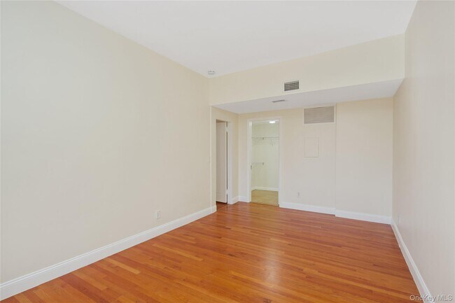 Building Photo - 206 Chateau Rive