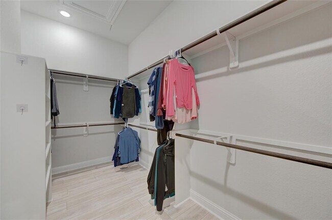 Building Photo - 29323 Sagewood Arbor Ln