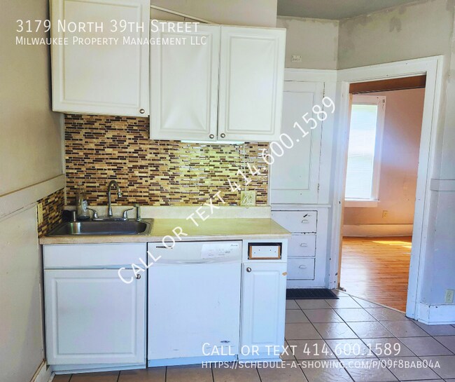 Building Photo - 3179 N 39th St