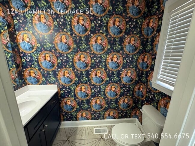 Building Photo - 1240 Hamilton Terrace SE