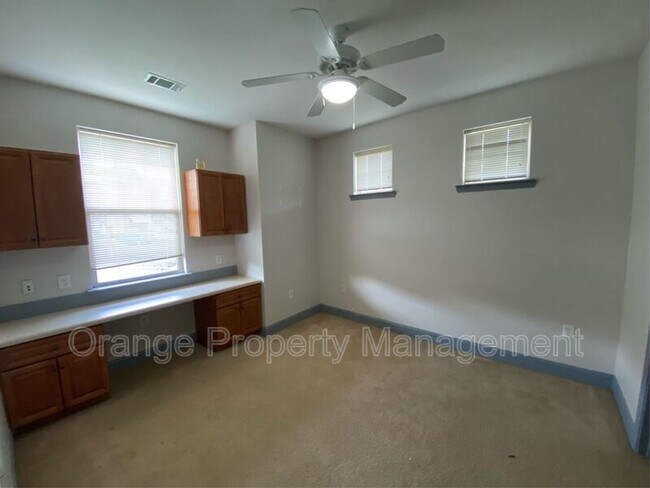 Building Photo - 1034 Shoveler Way