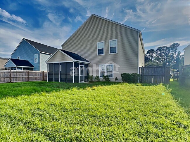 Building Photo - 1073 Briar Rose Ln