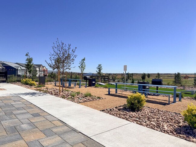 Building Photo - Beautiful Single Family Home | Aurora