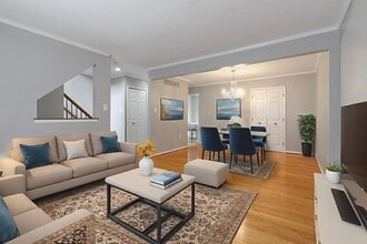 Building Photo - 7681 Blueberry Hill Ln