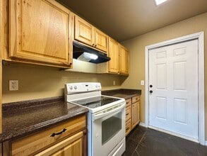 Building Photo - All Electric 2/2 Patio Home in Sulphur Rock