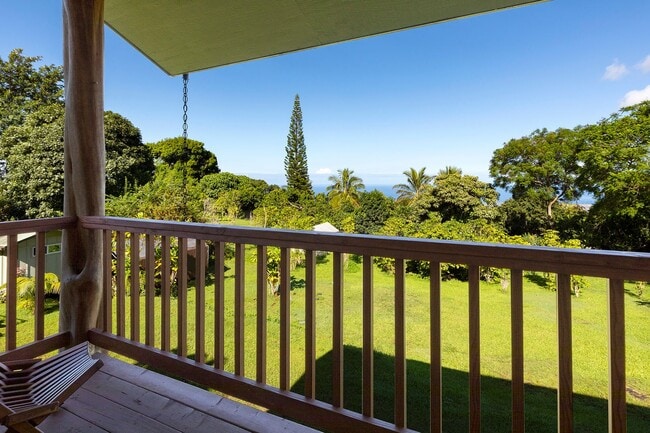 Building Photo - Secluded 1BD/1BA Cottage with Ocean Views