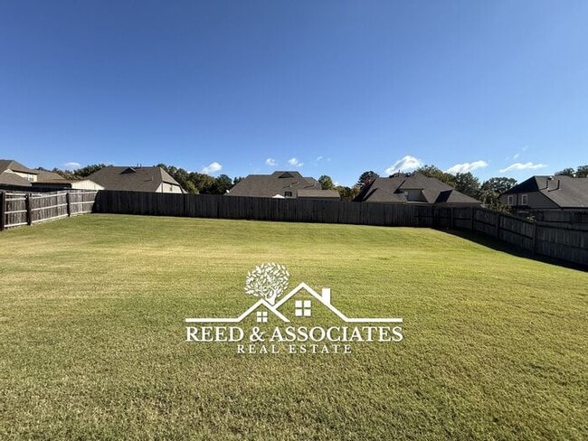 Building Photo - Luxurious Bartlett Home. ZONED Bartlett Sc...