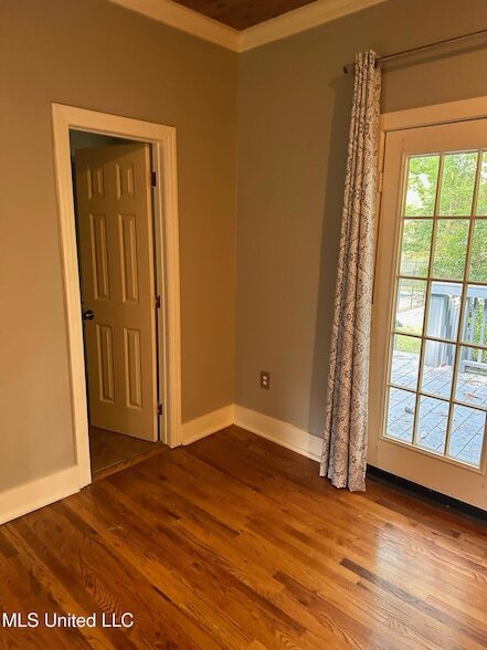 Building Photo - 3564 Cowan Pl