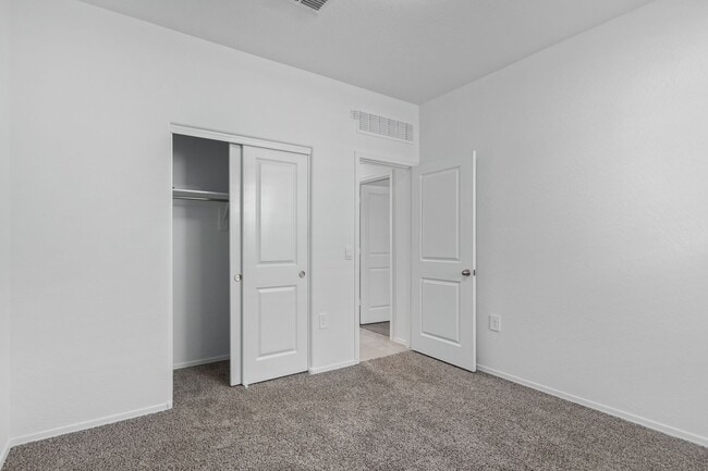 Building Photo - Beautiful 5-Bed Dream Home in The Village at Copper Basin