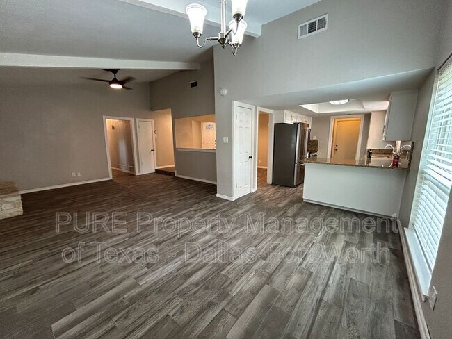 Building Photo - 6461 Starnes Rd